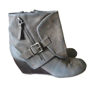 Grey Blowfish Booties